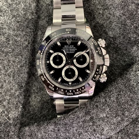 Rolex ceramic watch bezel